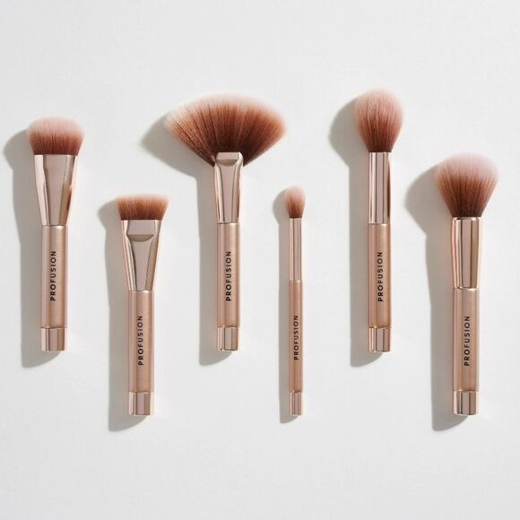 Profusion Cosmetics Magnetix Full Fan Brush - Picture 6 of 8